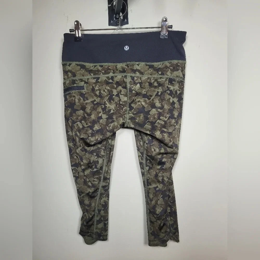 Lululemon Run Top Speed Crop Mystic Jungle Fatigue Camo Mid Rise Legging…
